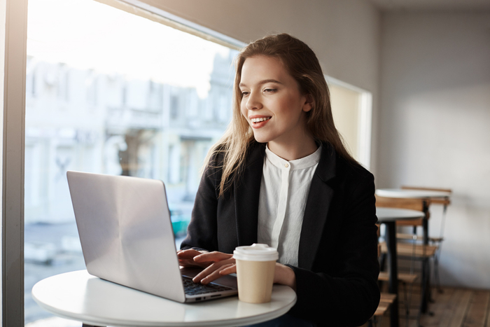 Expand job reach through social media